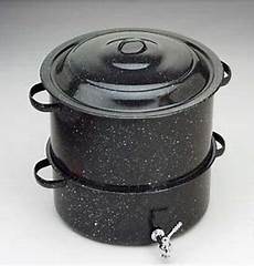 Seafood Steamer Pot